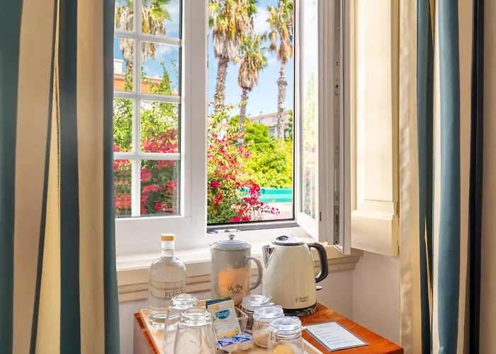 Pergola Boutique (adults Only)