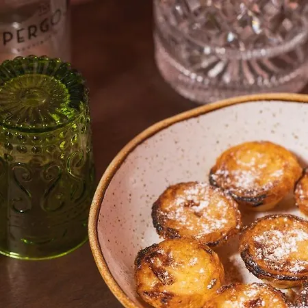 Alojamento de Acomodação e Pequeno-almoço Pergola Boutique (adults Only) 4*